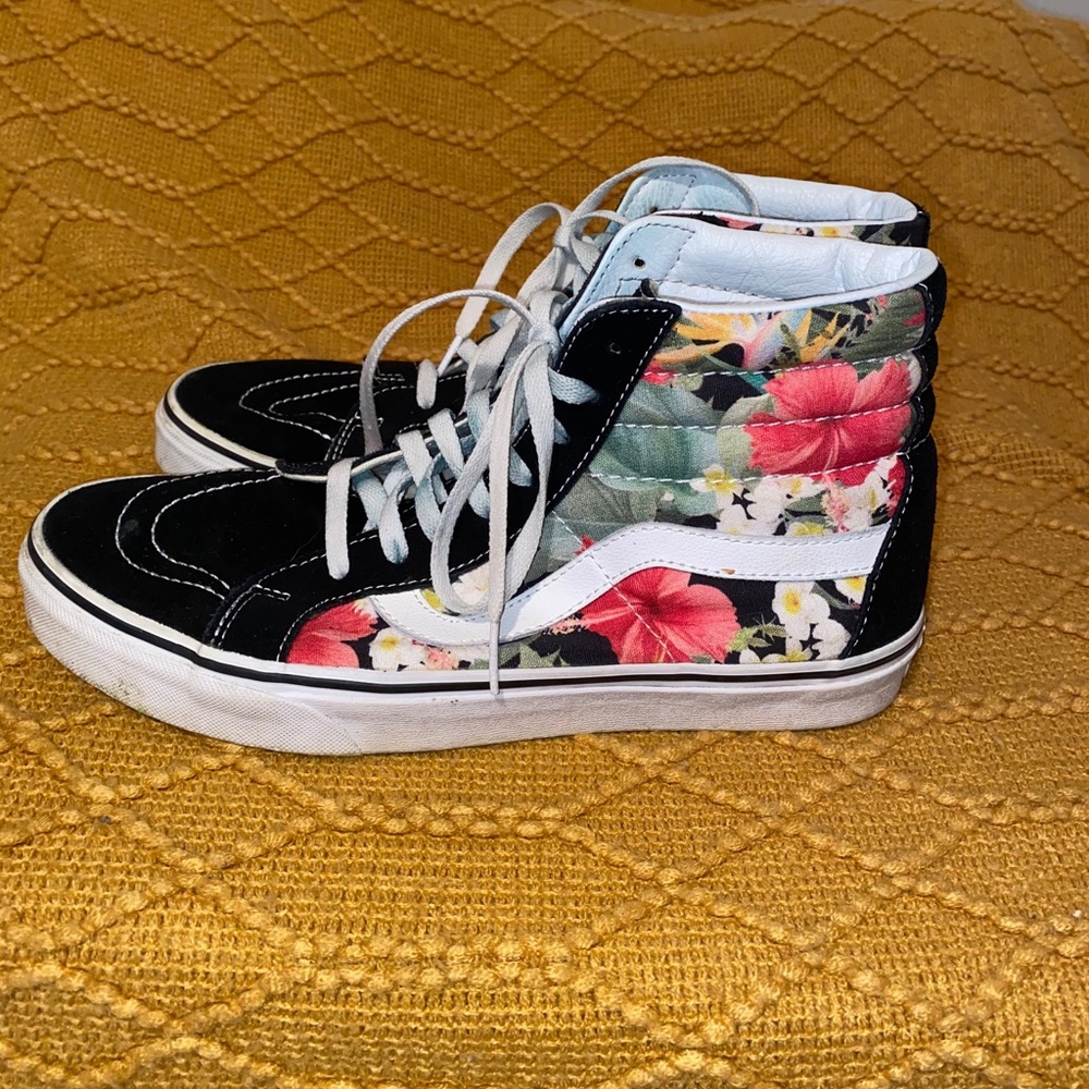 VANS // Black and floral Sk8-Hi (high top) Vans